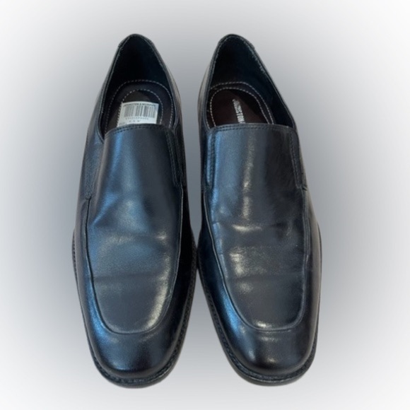 Barely worn Johnston & Murphy Black Loafers US Size 8.5M - Picture 2 of 6